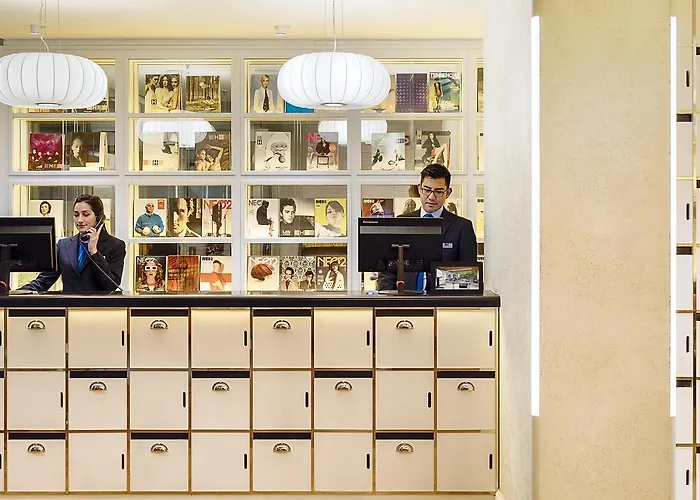 H10 Universitat (adults Only)