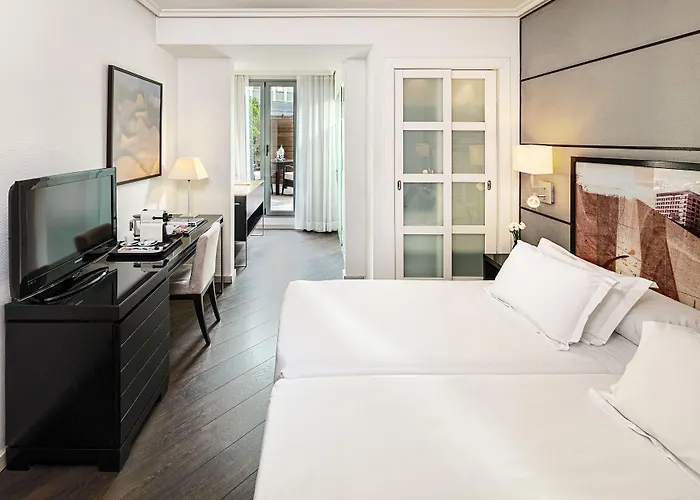 H10 Universitat (adults Only) Hotel