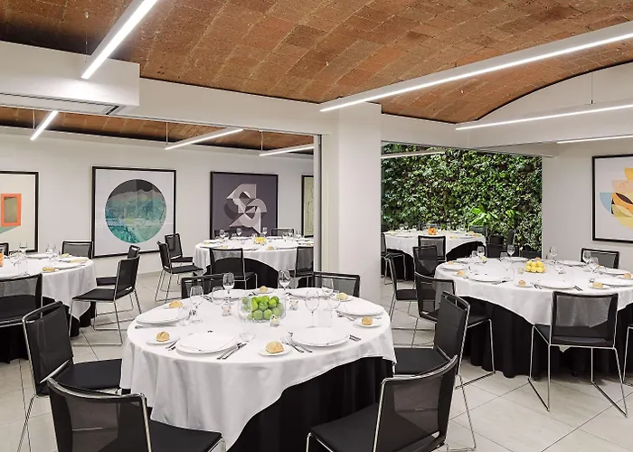 Hotel H10 Universitat (adults Only) 4*