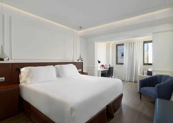 H10 Universitat (adults Only)