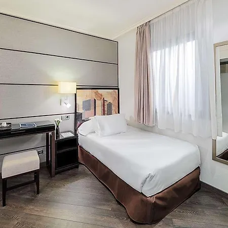 H10 Universitat (adults Only) 4*