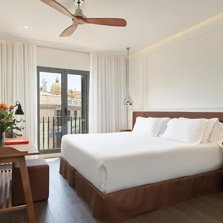 Hotel H10 Universitat (adults Only) 4*