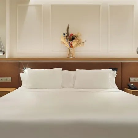 H10 Universitat (adults Only) Hotell