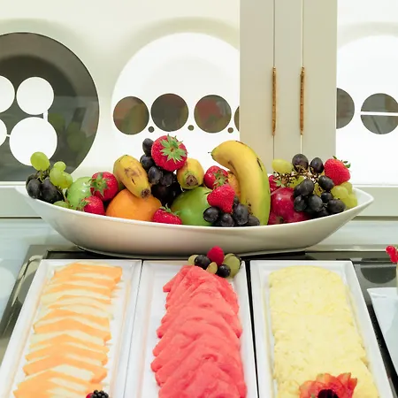 Отель H10 Universitat (adults Only)