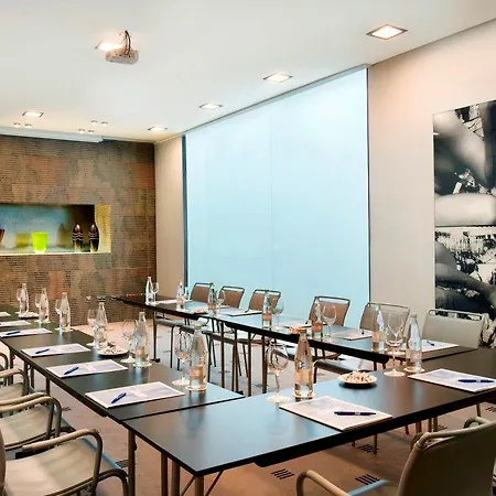 Отель H10 Universitat (adults Only) 4*