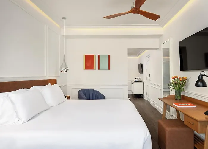 فندق إتش 10 أونيفيرسيتات برشلونة