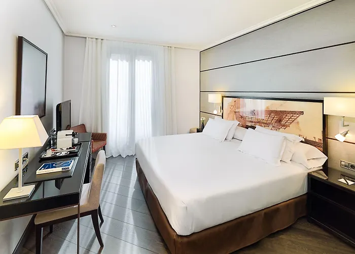 إتش 10 أونيفيرسيتات برشلونة