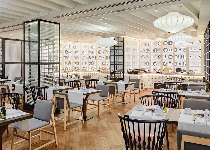 إتش 10 أونيفيرسيتات فندق برشلونة