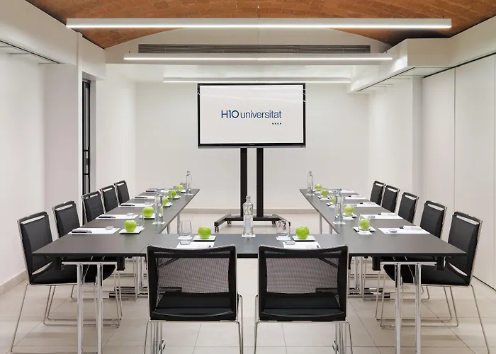 إتش 10 أونيفيرسيتات فندق برشلونة