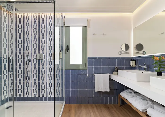 فندق إتش 10 أونيفيرسيتات